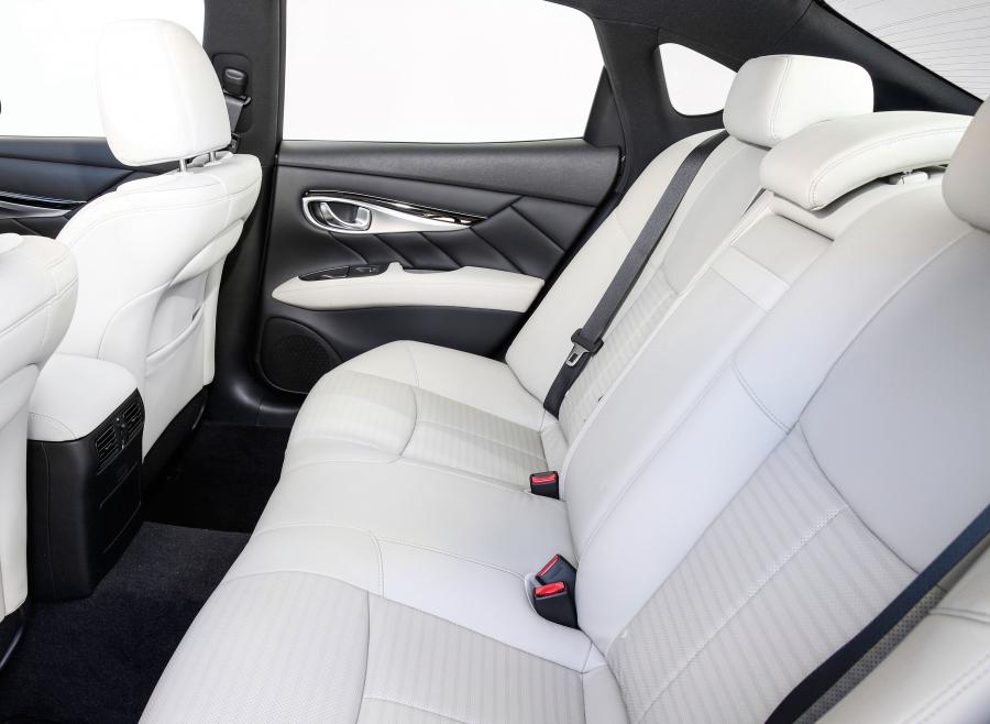  Infiniti Q70 S 2016 года  (AU) (фото 28 из 30)